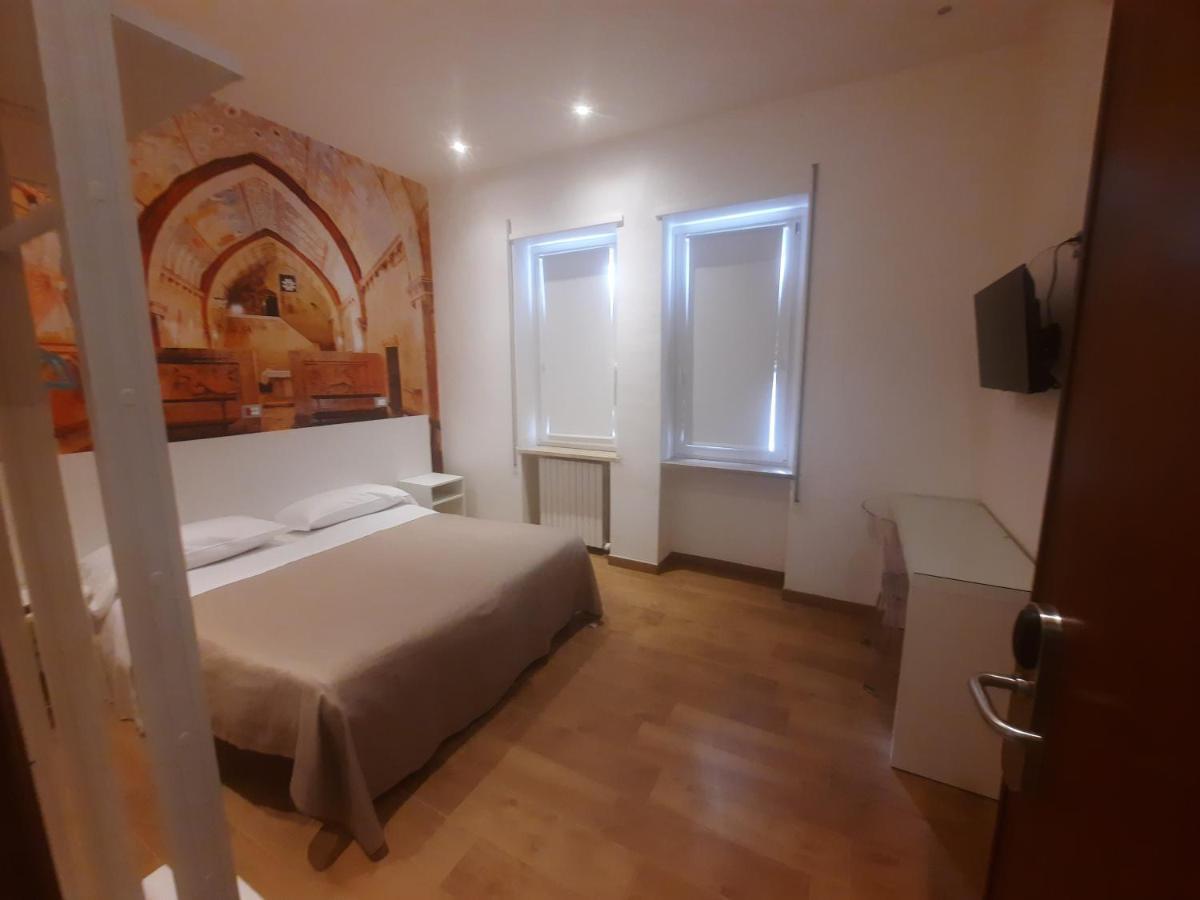 ל'אקווילה Hotel Porta Rivera מראה חיצוני תמונה